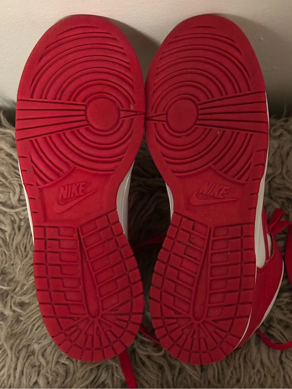 Nike Dunk High Championship Red DB2179-106 7 Youth